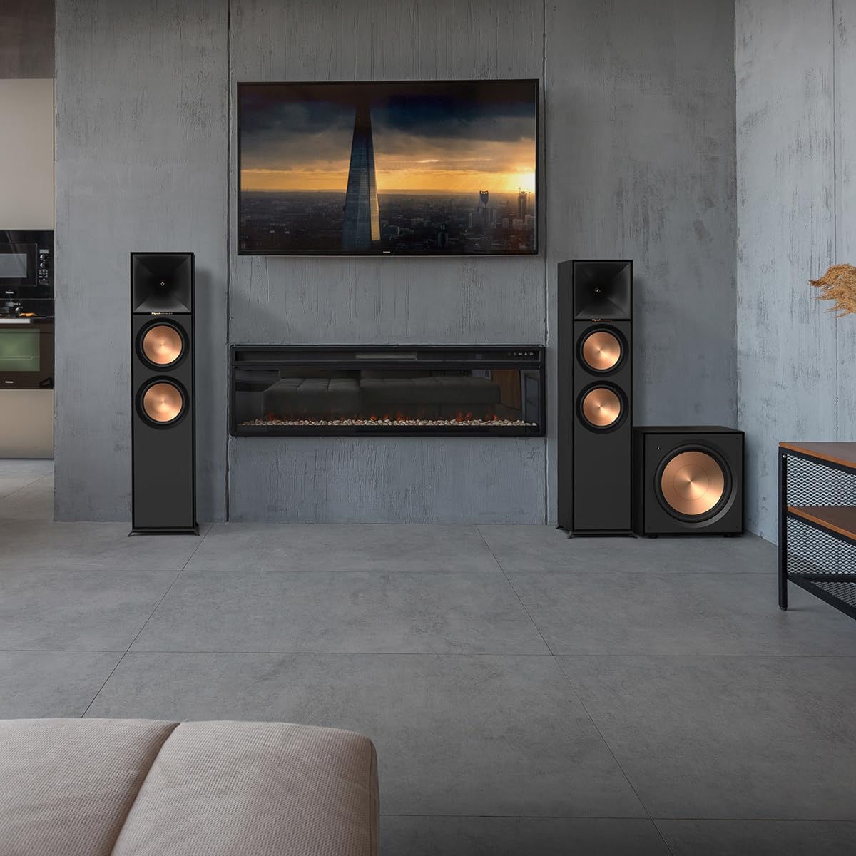 Front-Firing Subwoofer with Spun-Copper Polymer Woofers L176921