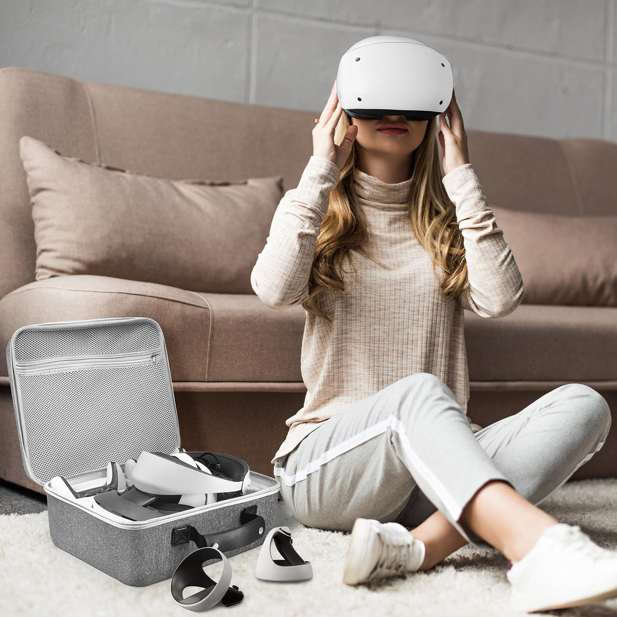 Grey Portable Hard Case for Gaming Headset and Touch Controllers Y407